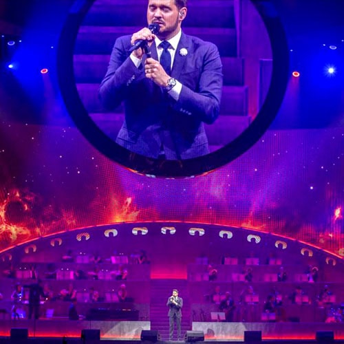 MICHAEL BUBLÉ TOUR