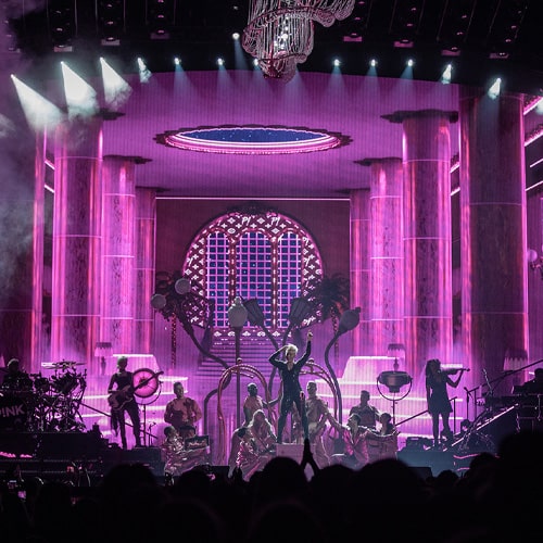PINK TOUR