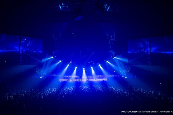 Mumford-Sons-Gallery-5-min