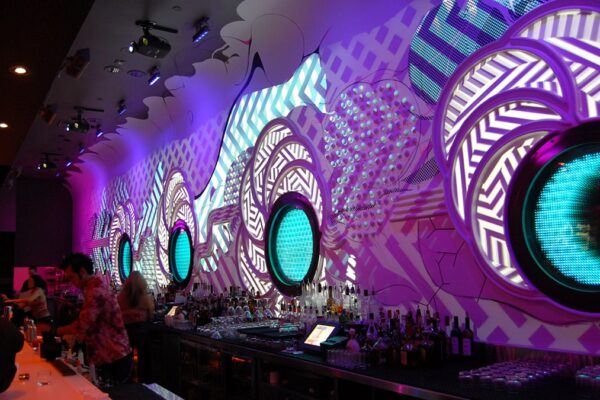 Revolution-Lounge-2-min
