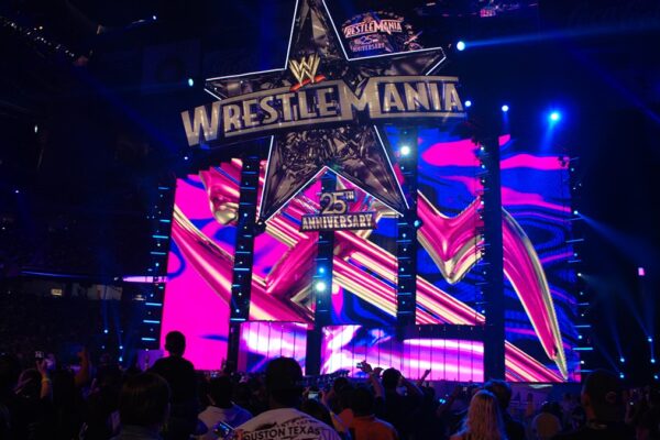 WWE-Wrestlemania-7-min