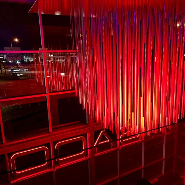 SACO Montréal 
.
.
.
#officialsaco #led #video #lighting #vstick #light #lighting #lightshow #leds #videoscreen #ledvideoscreen #screen #innovation #tech #technology #canada #montreal